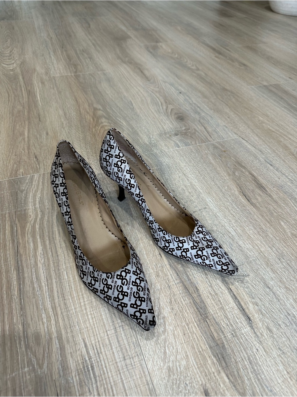 Bcbg girls Monogram Pointed-Toe kitten Heels